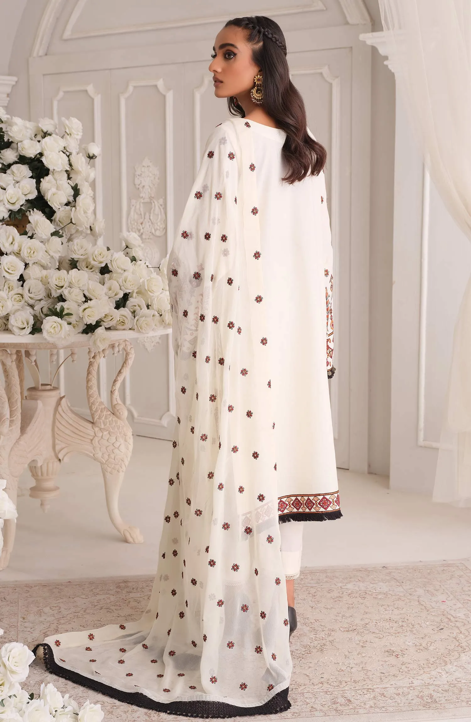 GULL (MLRD-017) |  Maryum N Maria Luxury Pret Eid Edit 2022 | Stitched Ready to Wear Suits