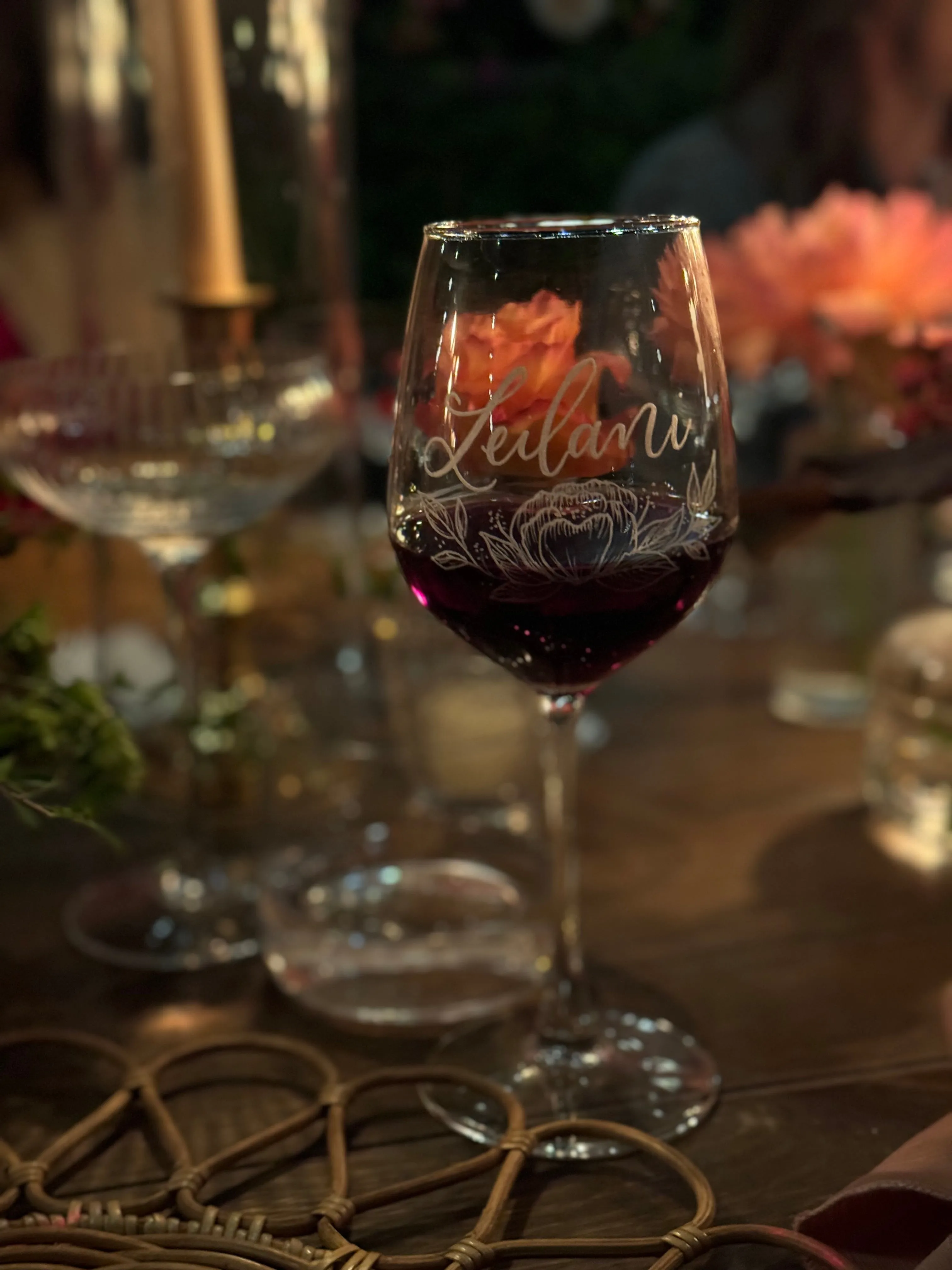 Hand Engraved Wine Glass - stem   stemless