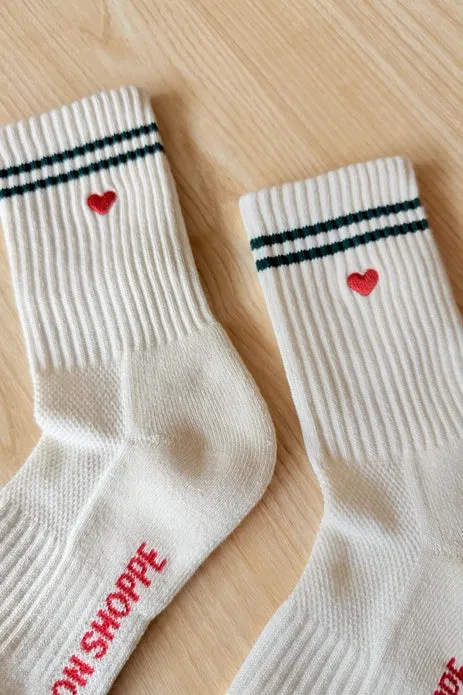 LE BON SHOPPE EMBROIDERED BOYFRIEND SOCKS || PARCHMENT   HEART