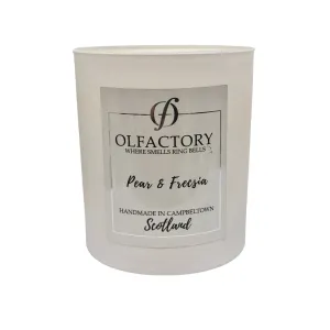 LUXURY SCENTED CANDLE - Pear & Freesia