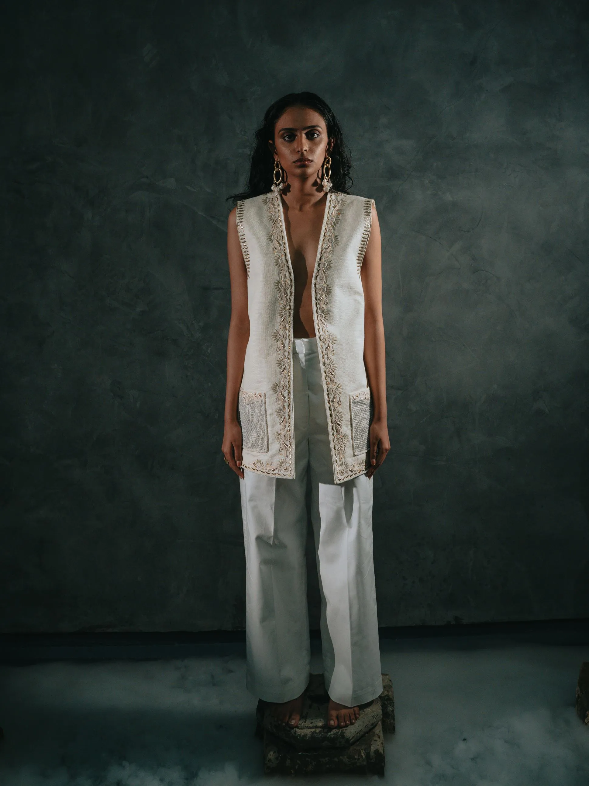 New Season Summer to Fall 2024--Jacket Bundi Embroidered Linen Off White-CH2/15-Senso-Fashion Edit Hemji
