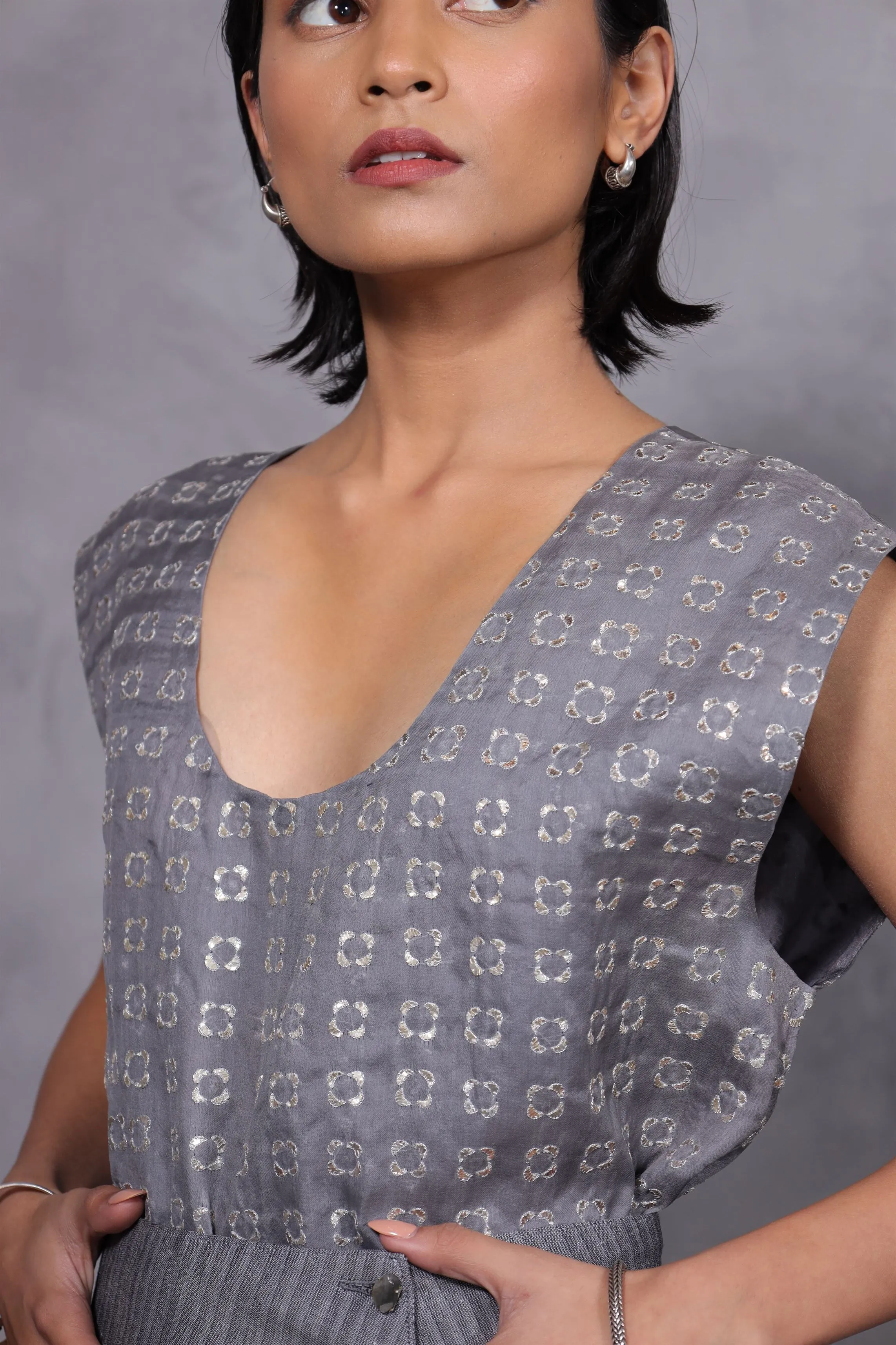 New Season Summer to Fall 2024--Top Embroidered Silk Silver-CH2/25-Senso-Fashion Edit Hemji