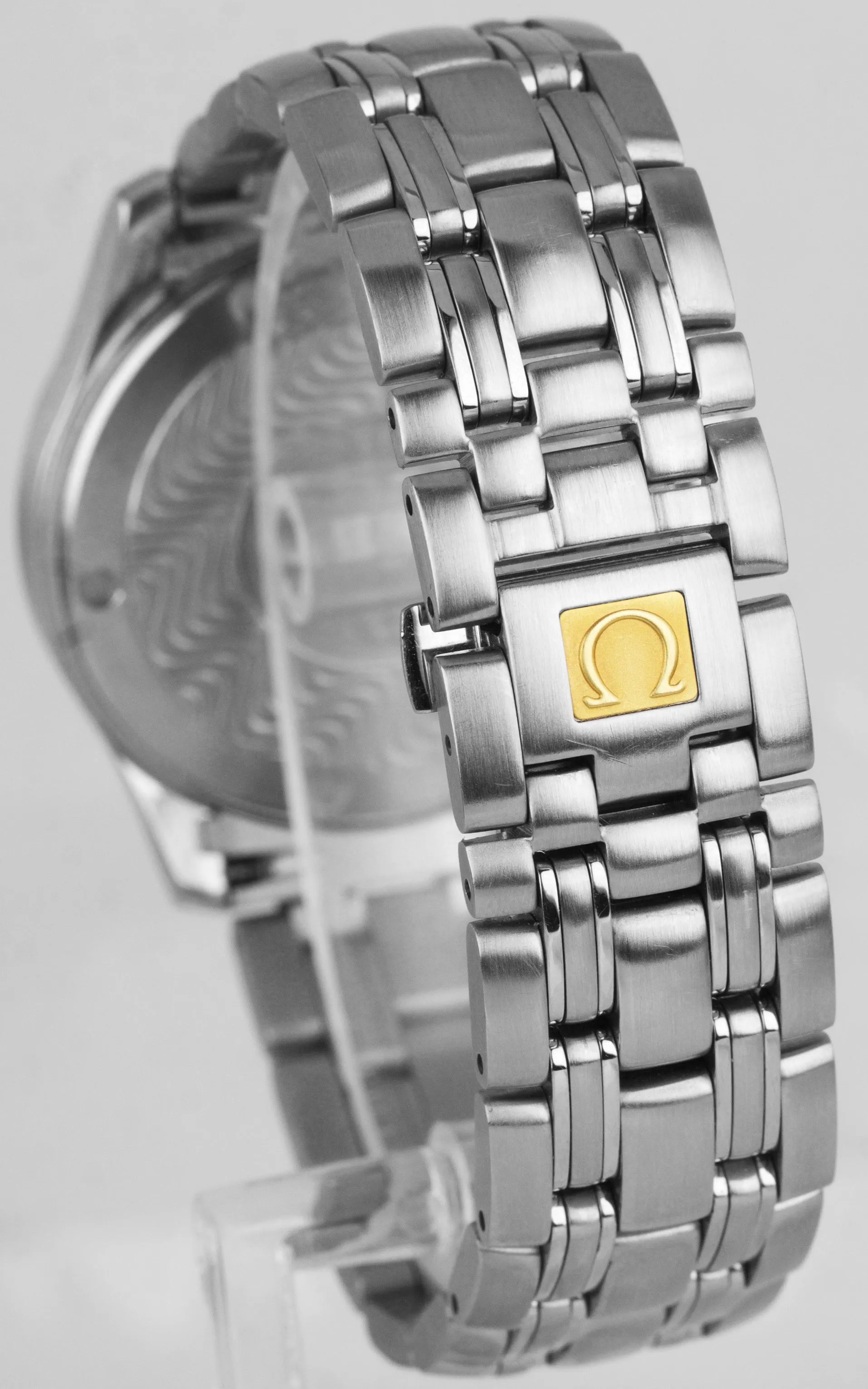 Omega Seamaster 120 Midsize 36mm Stainless Steel Green Quartz Watch 2511.72