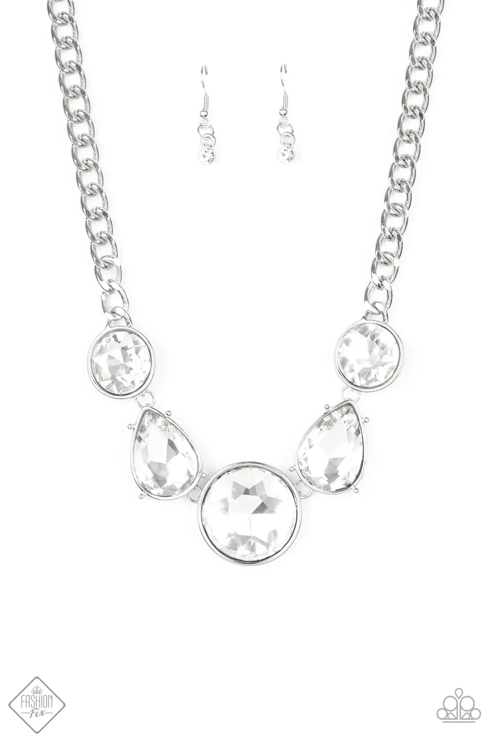 Paparazzi - All The Worlds My Stage  - White Necklace
