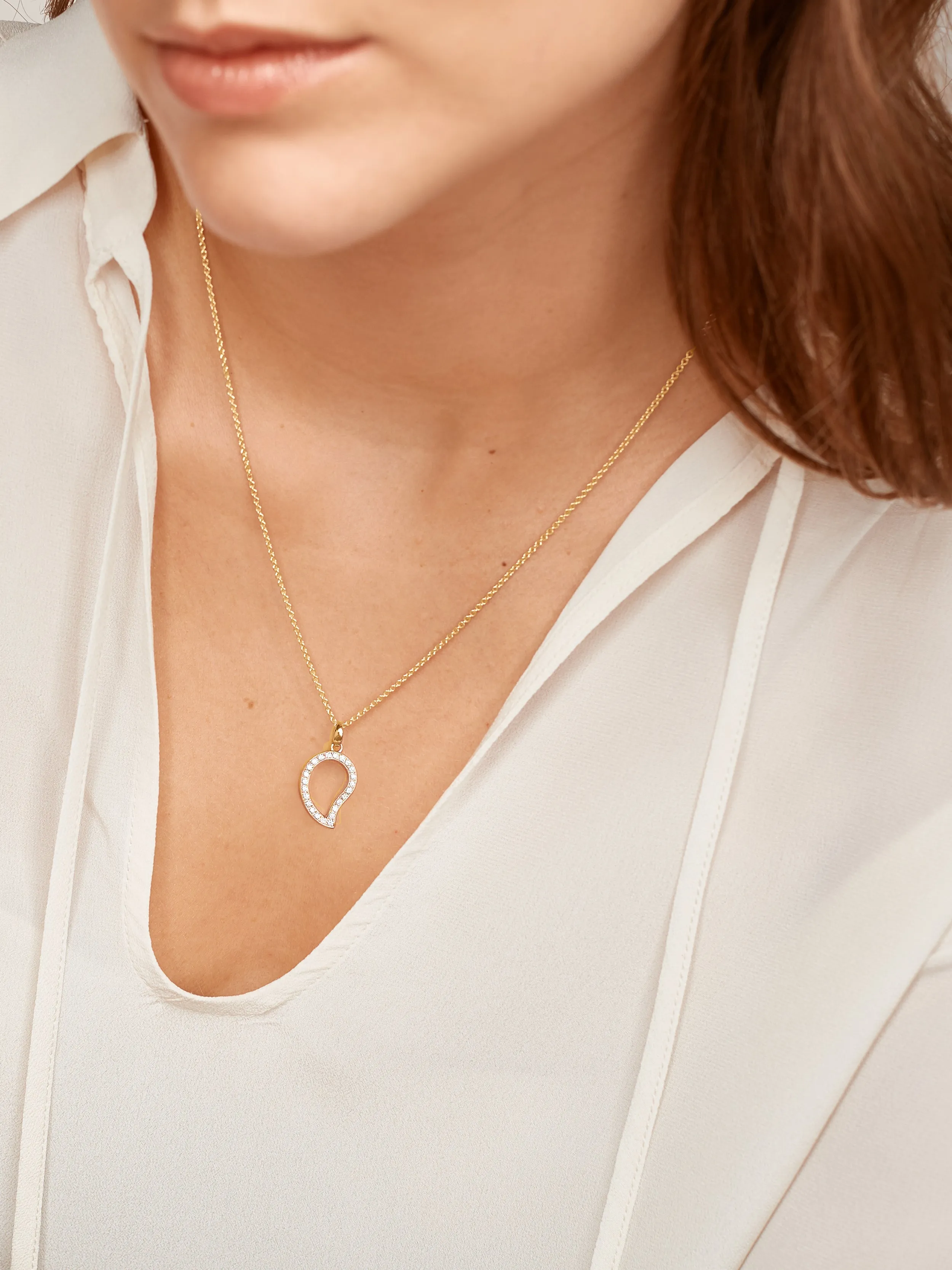 Pendant SIGNATURE small Diamond Pavé with Diamond Pavé