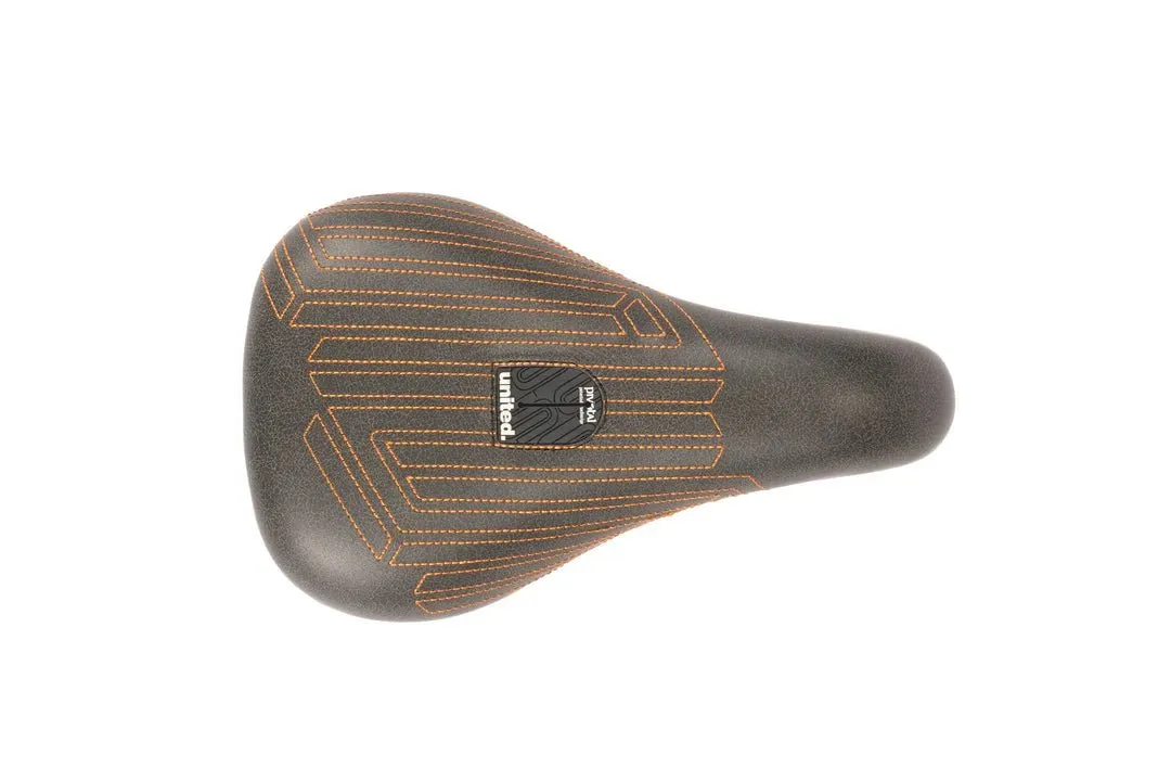 United Squad Fat Pivotal Seat Black / Orange Stitching