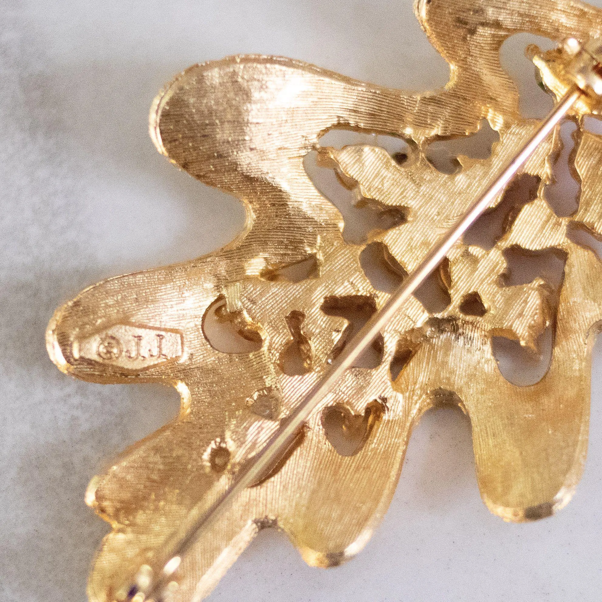 Vintage Gold Leaf and Red Rhinestone Brooch